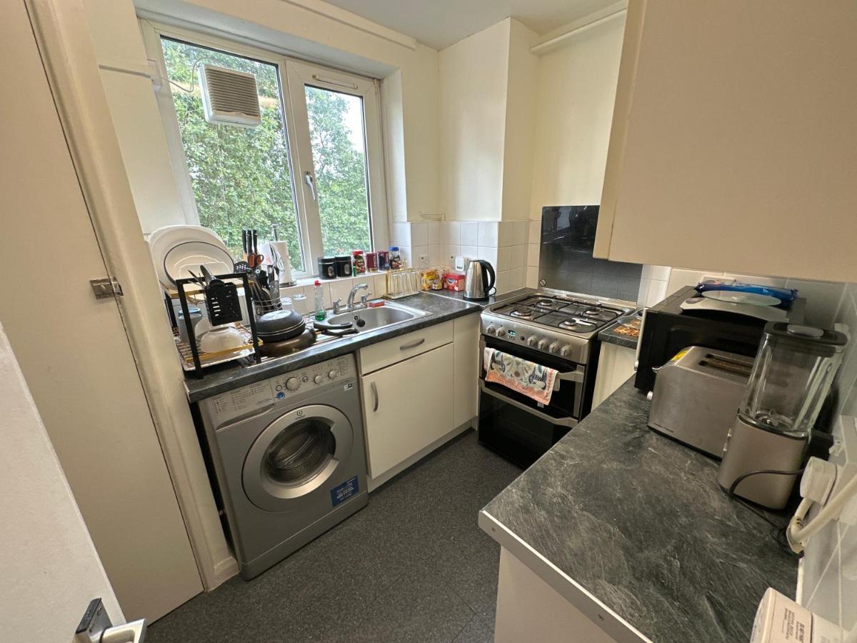 Cozy Room In Shared Home Near Canary Wharf London Exteriör bild